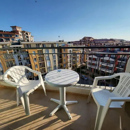 Apartahotel Lux In 4 Star 3*